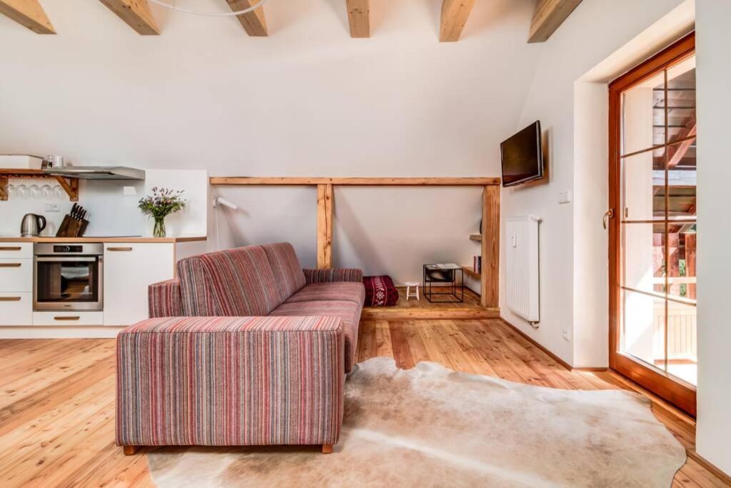 Ski, Hike & Bike Apartman Рокитніце-над-Їзероу Екстер'єр фото